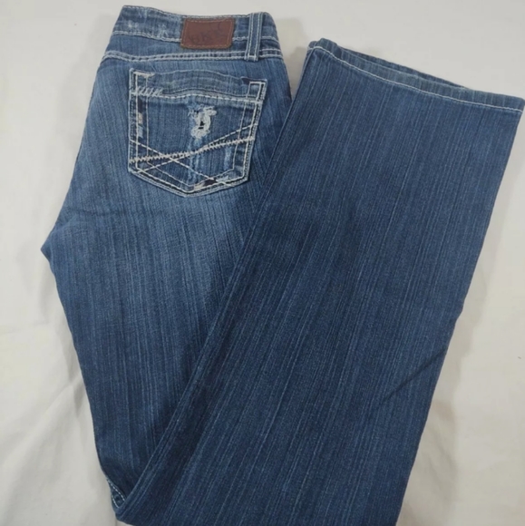 Buckle BKE Denim - Buckle BKE Madison Flare Womens Jeans size 27x31.5